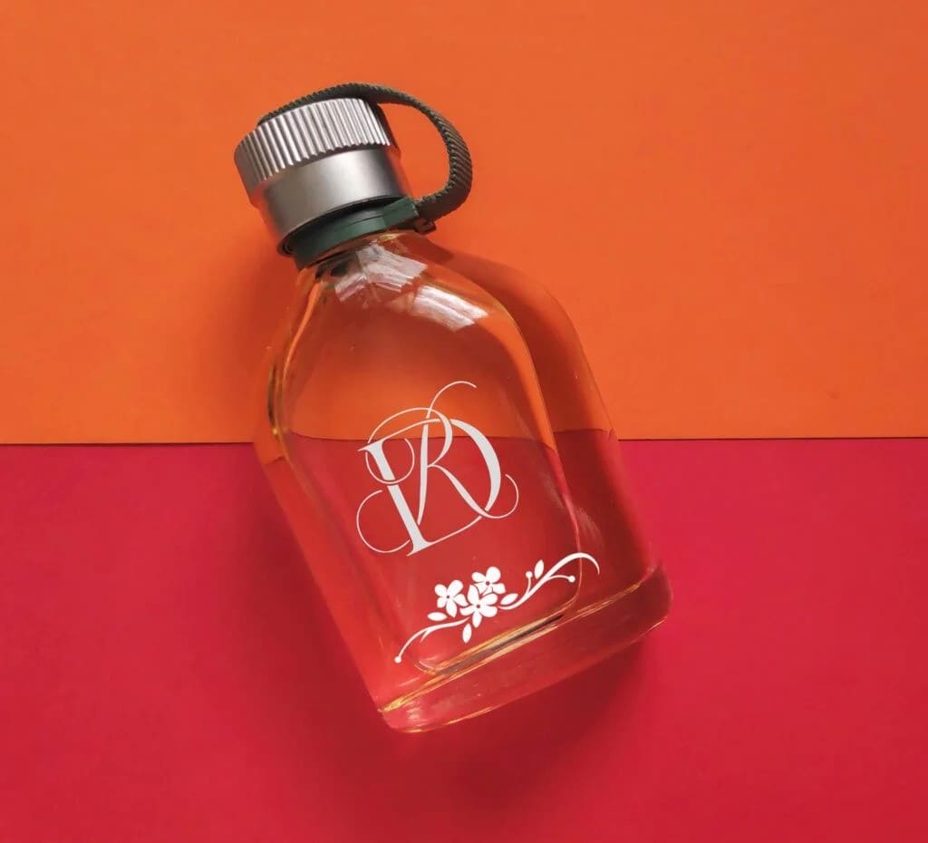 calligraphy-perfume-bottle